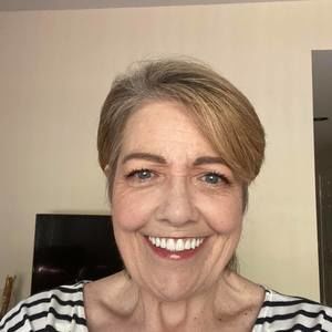 Meet your Posher, Deborah